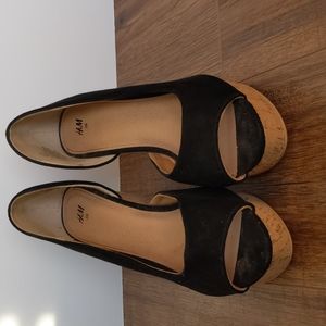 H&M open toe wedge black and cork